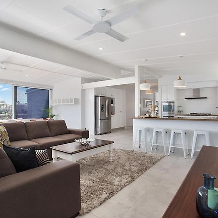 Incredible Value - Perfect For Large Families Villa Gold Coast Exterior photo