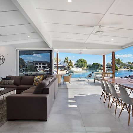 Incredible Value - Perfect For Large Families Villa Gold Coast Exterior photo