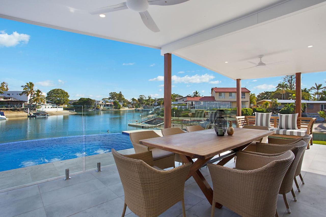 Incredible Value - Perfect For Large Families Villa Gold Coast Exterior photo